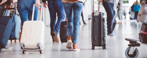 Jak spakować bagaż podręczny – maksymalne wymiary walizki do samolotu