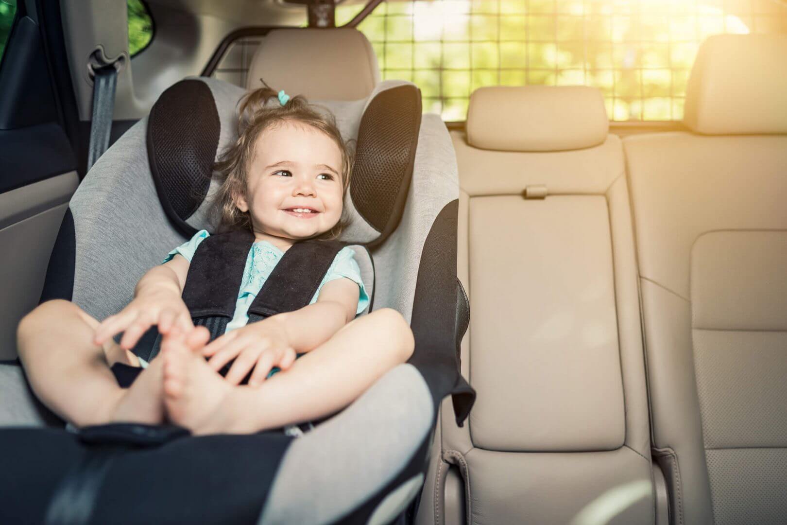 ABC młodego rodzica – przewożenie dzieci w samochodzie