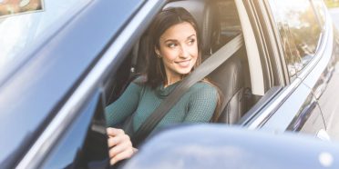 Gdzie jest VIN? Sprawdzanie numeru VIN w samochodzie