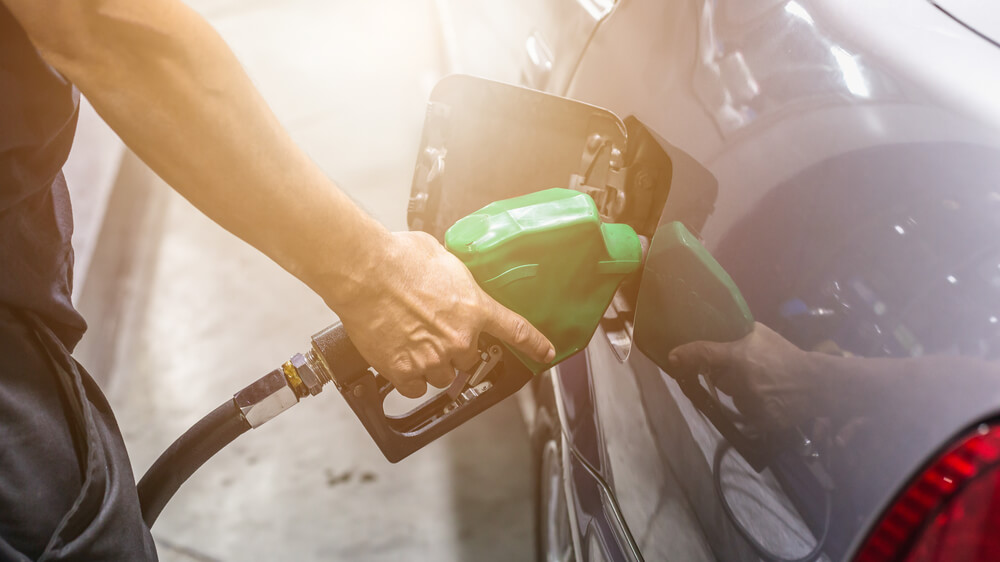 Ceny paliw w Polsce i w Europie – jak kształtują się trendy?