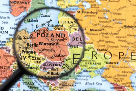 Gdzie w Polsce dochodzi do największej liczby wypadków? Raport KioskPolis