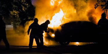 AC od pożaru samochodu – sprawdź, dlaczego warto je kupić!