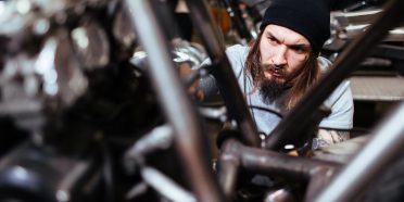 Zmiany konstrukcyjne samochodu a zakup OC – co musisz wiedzieć?