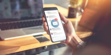 Czy polisa przesłana e-mailem jest ważna? Wyjaśniamy!